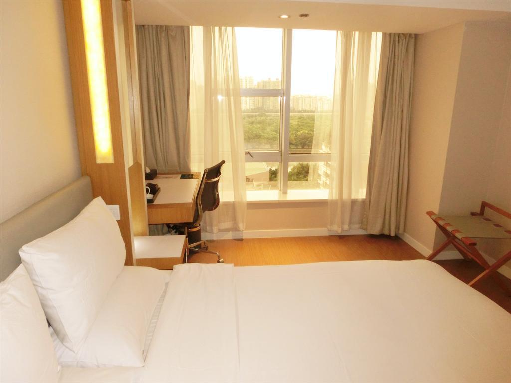 Ji Hotel Guangzhou Zhujiang New Town Номер фото