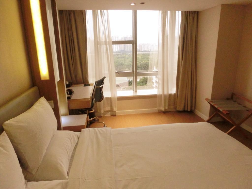Ji Hotel Guangzhou Zhujiang New Town Номер фото